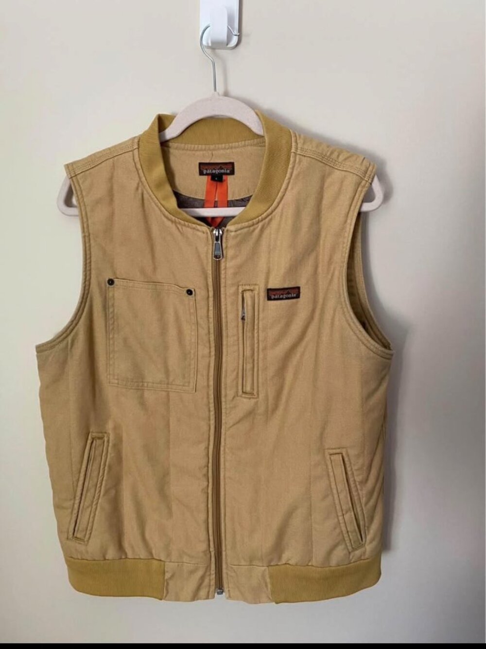 Patagonia W's All Seasons Hemp Canvas Vest - Size Large Tan